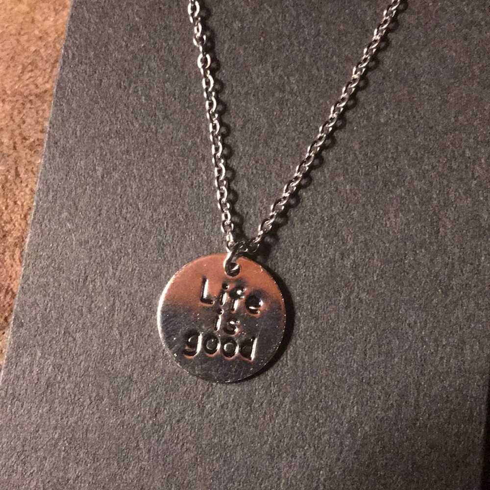 Great Gift!! “Life is Good” necklace!❤️❤️❤️